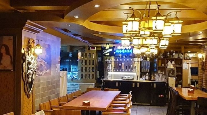 바우젠브로이 : 알바서빙모집 - 알바천국 [알바천국] 경북 구미시 / 바우젠브로이 / 알바서빙모집 / 8,720원