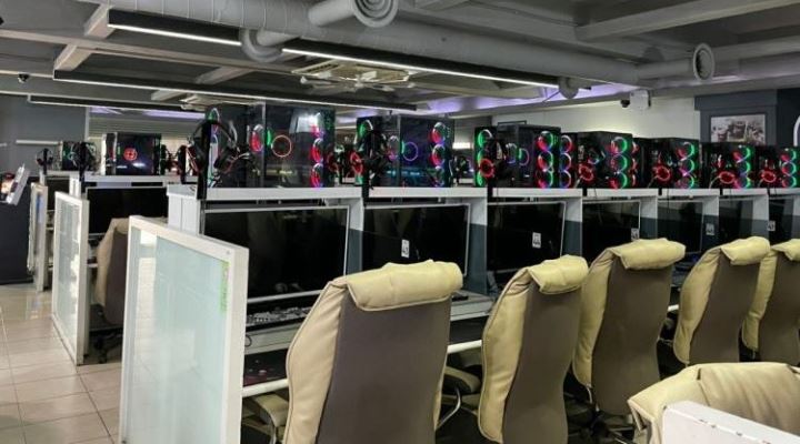 만땅pc : 용두동 만땅PC 평일 오후 근무하실 분을 구합니다... 광주 북구 / 만땅pc / 용두동 만땅PC 평일 오후 근무하실 분을 구합니다 / 9,160원