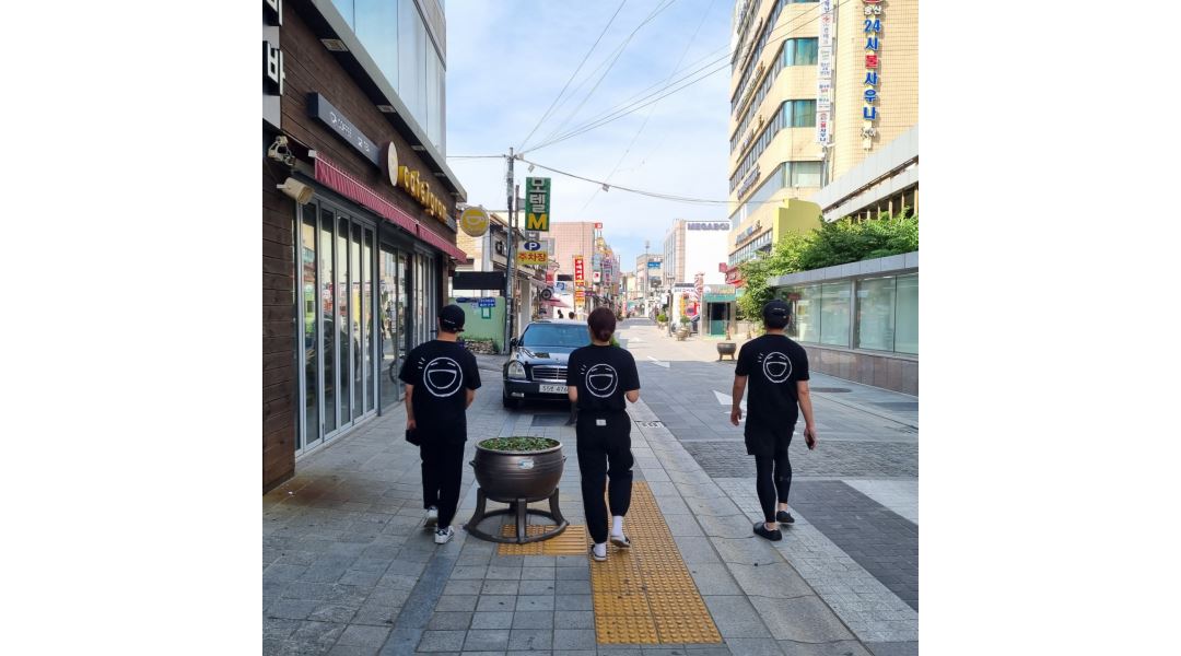 (주)함우정에프앤비 : 함박스테이크전문점 / 그렇게함박이된다... (주)함우정에프앤비 / 함박스테이크전문점 / 그렇게함박이된다 수원교동점... 
