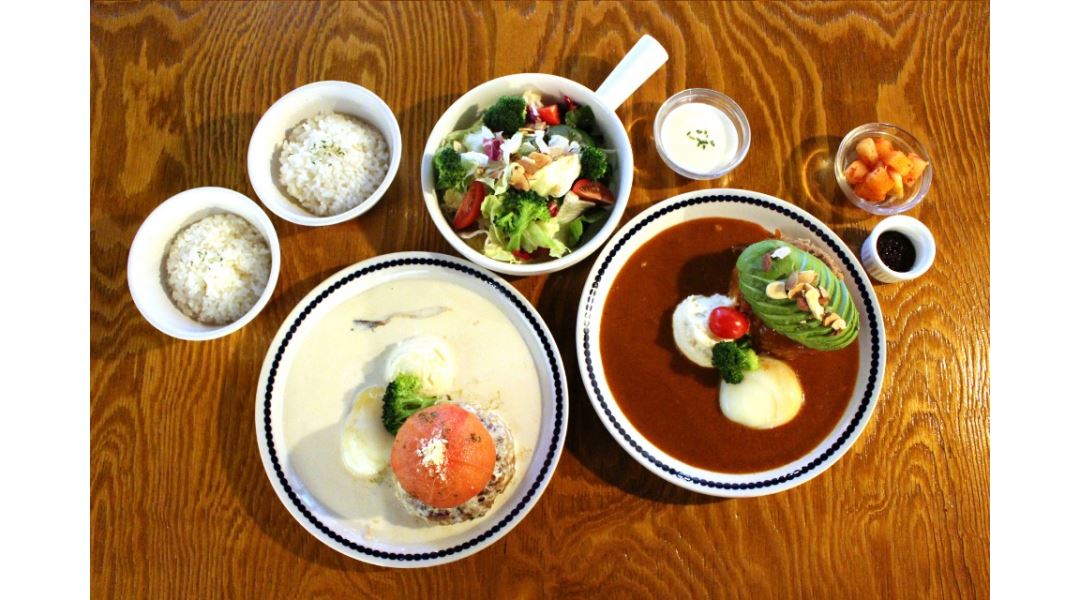 (주)함우정에프앤비 : 광교아브뉴프랑 / 함박스테이크전문점 서빙... (주)함우정에프앤비 / 광교아브뉴프랑 / 함박스테이크전문점 서빙 직무별... 