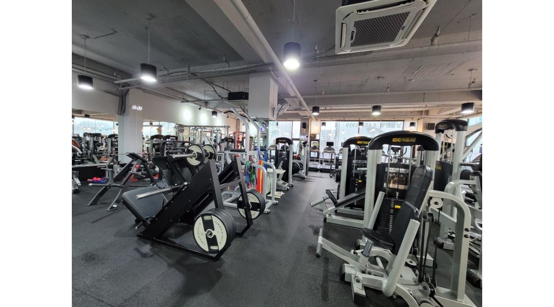 와이짐 : 송내동 / 와이짐 헬스장에서 토욜 14시-19시 알바분... - 알바천국 [알바천국] 경기 부천시 / 와이짐 / 송내동 / 와이짐 헬스장에서... 