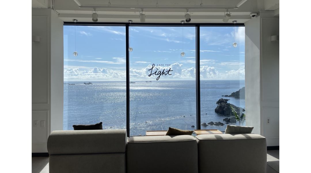 cafe THE LIGHT : 제주 성산 카페더라이트 팀원 모집 - 알바천국... 서귀포시 / cafe THE LIGHT / 제주 성산 카페더라이트 팀원 모집 / 9,800원