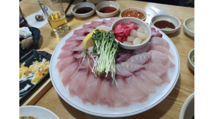 21세기우리바다수산 : 주방설거지 남녀무관 저녁5-05시... 21세기우리바다수산 / 주방설거지 남녀무관 저녁5-05시  월260부터280만 / 2,800... 