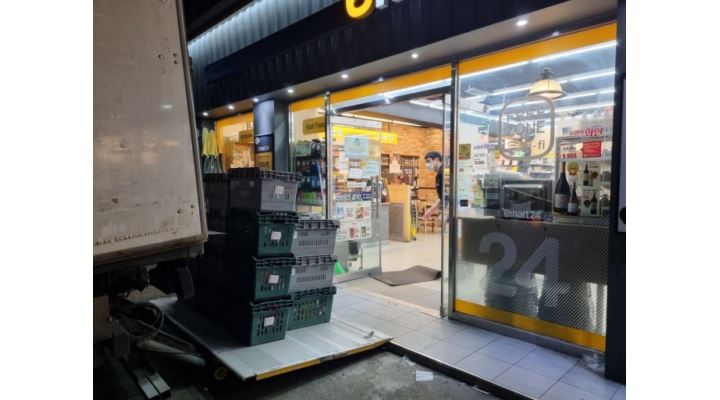 (주) 대운로직스 : 용인센터 GS25배송 고정2회전 2.5톤냉탑 완제... 안성시 / (주) 대운로직스 / 용인센터 GS25배송 고정2회전 2.5톤냉탑... 