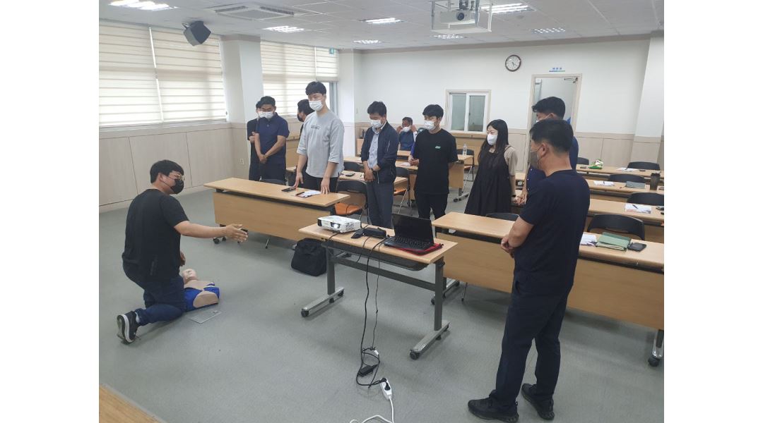 마르테디디 : 법정의무교육 브리핑영업자 전격채용... 전체 / 마르테디디 / 법정의무교육 브리핑영업자 전격채용 최소급여700만이상 / 7,000... 