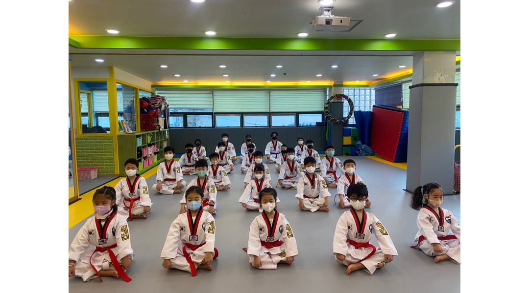 예건태권스쿨 : 태권도 정사범 & 유아체육 사범님 모십니다. - 알바천국 [알바천국] 서울 강동구 / 예건태권스쿨 / 태권도 정사범 & 유아체육... 