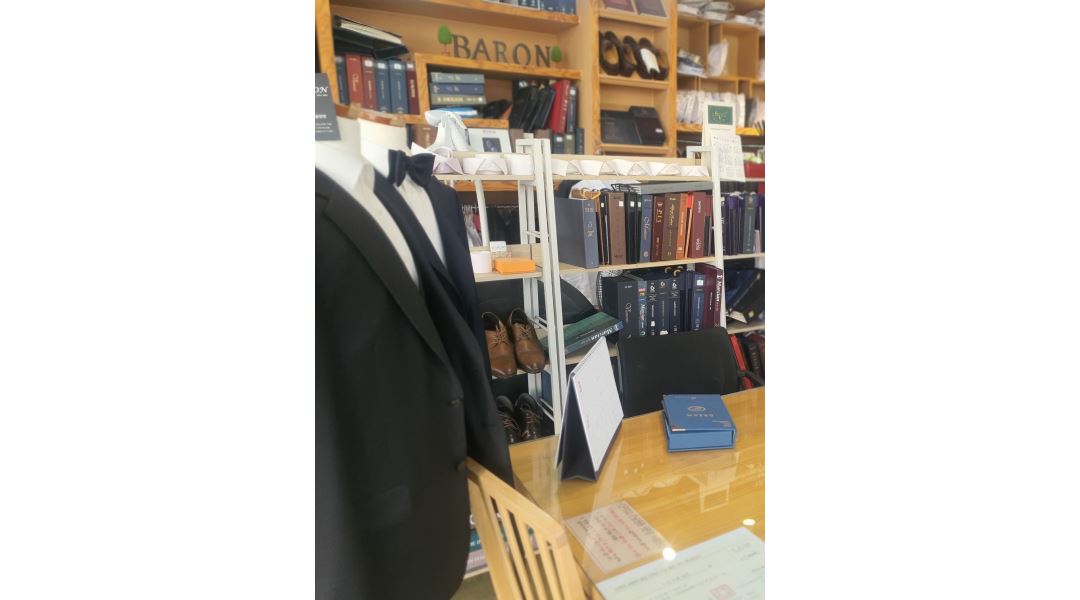 바론울산점 : 울산 맞춤정장 바론울산점 신입 여자 디자이너실장님... 남구 / 바론울산점 / 울산 맞춤정장 바론울산점 신입 여자... 
