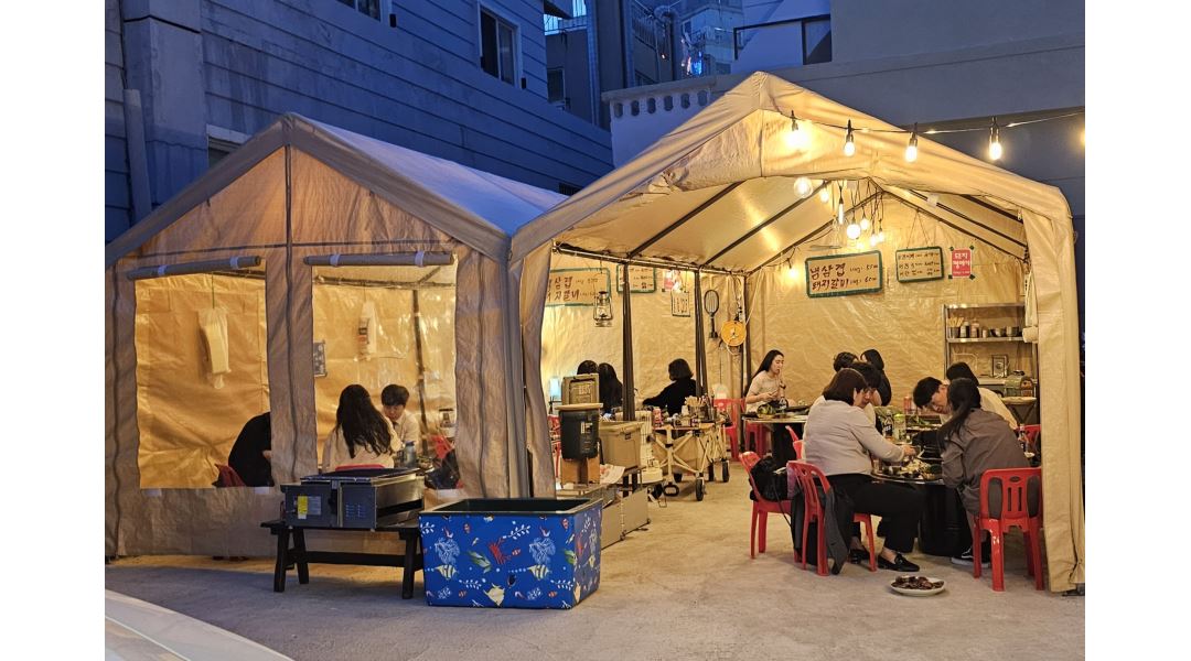섬 : 연산동 섬/육수명장 육오당 냉삼집 신규오픈 서빙 파트타임... 섬 / 연산동 섬/육수명장 육오당 냉삼집 신규오픈 서빙 파트타임 / 10,000원