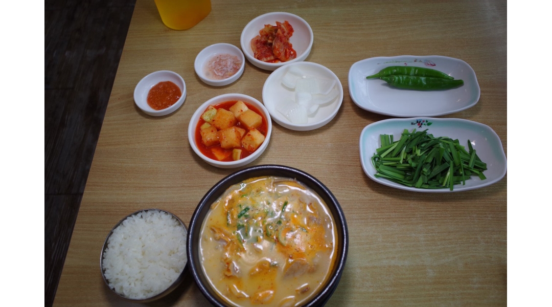 더참맛수육국밥 : 더참맛수육국밥 평일, 주말 알바 채용 - 알바천국 [알바천국]충북 청주시 청원구 / 더참맛수육국밥 / 더참맛수육국밥 평일... 
